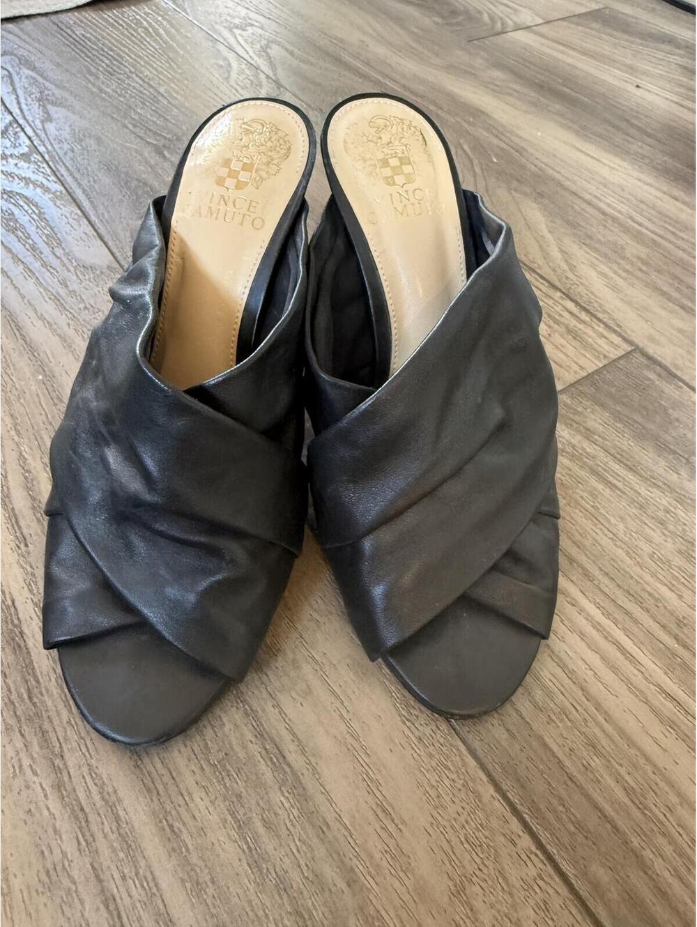 VINCE CAMUTO Clarstie Peep Toe Black Leather Stiletto Heels Sandals 6.5